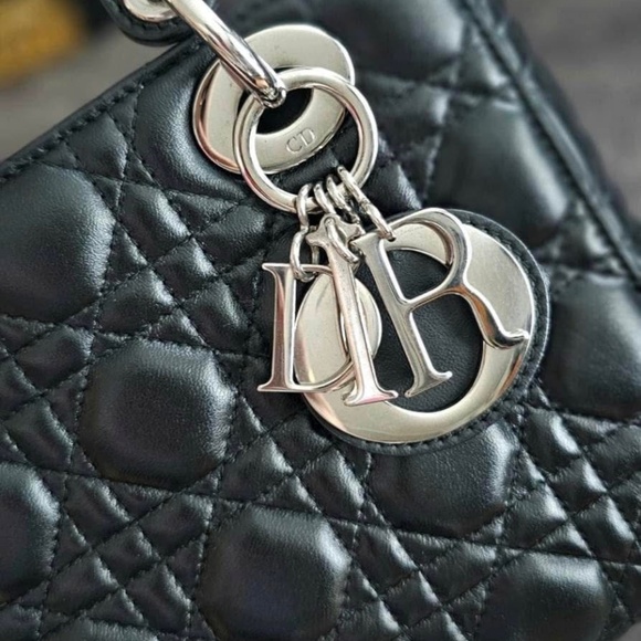 Lady Dior - Picture 2 of 6